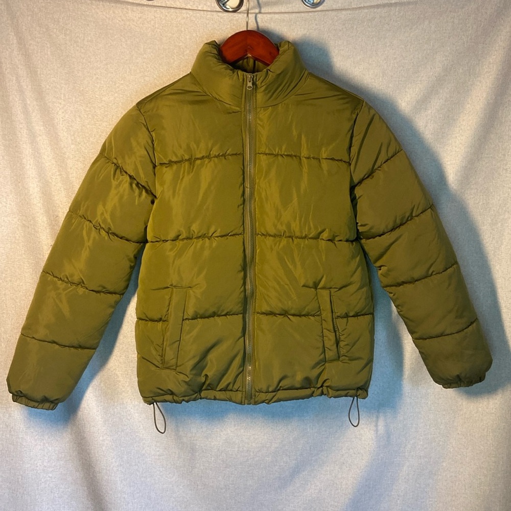 Forever21 Packable Zip-Up Puffer Men’s Jacket. Size S